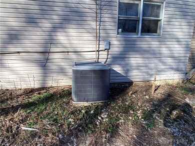 6220 Apache St, Dayton, OH 45424 - photo 5