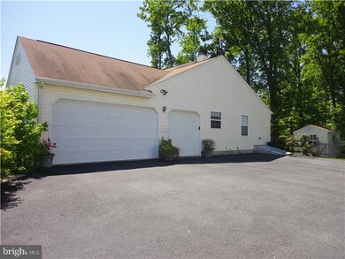 141 W Flagstone Dr, Newark, DE 19702 - photo 2