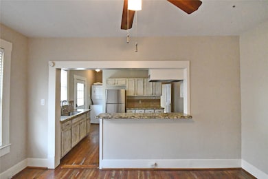 946 Pecore St, Houston, TX 77009 - photo 6