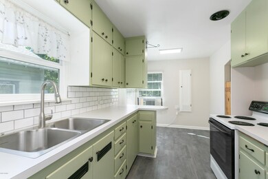 2211 Eleanor St, Yakima, WA 98902 - photo 6