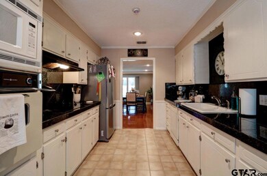 4628 4628 Chad Dr, Tyler, TX 75703 - photo 7