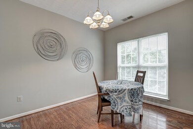 11306 Westbrook Mill Ln unit 304, Fairfax, VA 22030 - photo 4