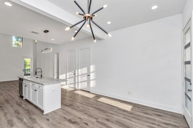 5613 Savyon Dr, Houston, TX 77091 - photo 4