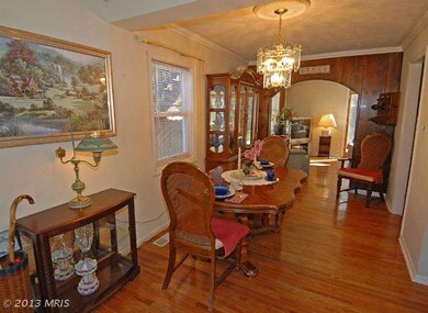 2123 Pimmit Dr, Falls Church, VA 22043 - photo 3