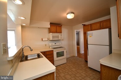 3524 Cemetery Cir, Knoxville, MD 21758 - photo 6