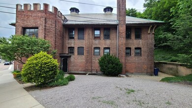 16-18 Walk Hill St unit 10, Jamaica Plain, MA 02130 - photo 2