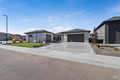 2061 N Peakhurt Ave, Kuna, ID 83634 - photo 4