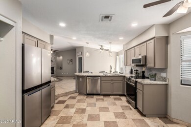 540 S Stardust Ln, Apache Junction, AZ 85120 - photo 5