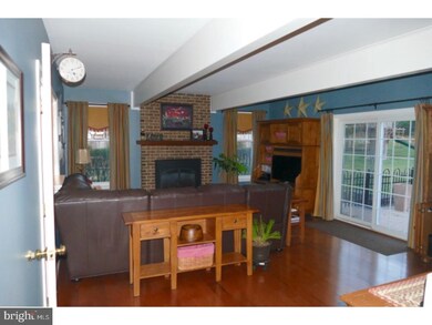 782 Shearer St, North Wales, PA 19454 - photo 6