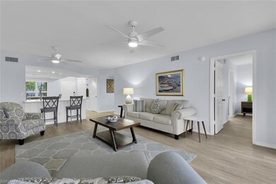 9101 Vanderbilt Dr unit 203, Naples, FL 34108 - photo 4