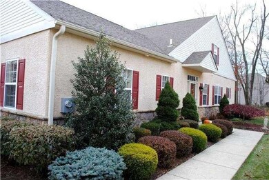 2113 Hidden Meadow Dr, Colmar, PA 18915 - photo 3