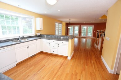6 Promenade Way, South Hadley, MA 01075 - photo 3