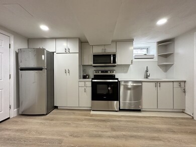 24 Wyoming St unit R, Dorchester, MA 02121 - photo 2