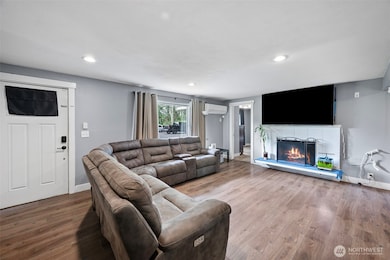 11001 26th Ave E, Tacoma, WA 98445 - photo 3