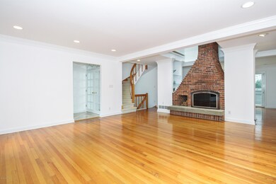 101 Lewis St unit J, Greenwich, CT 06830 - photo 2