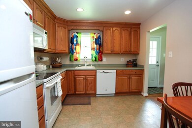 2300 Peggy Ln, Silver Spring, MD 20910 - photo 6