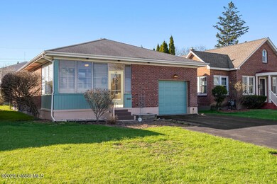 114 Edgecomb St, Albany, NY 12209 - photo 4