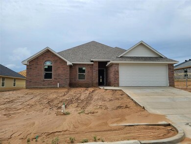206 Clover Cir, Weatherford, TX 76086 - photo 2