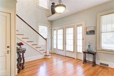 148 N Hawthorne Rd, Winston Salem, NC 27104 - photo 6