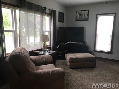 416 Edwards St, Ada, OH 45810 - photo 2
