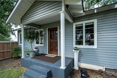 321 Southgale Rd, Denison, TX 75021 - photo 2