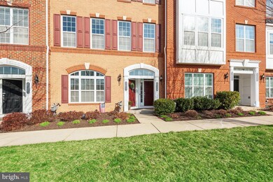 43019 Clarks Mill Terrace unit 806, Ashburn, VA 20148 - photo 3