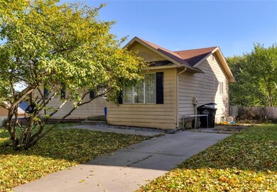 2511 SE 18th Ct, Des Moines, IA 50320 - photo 2