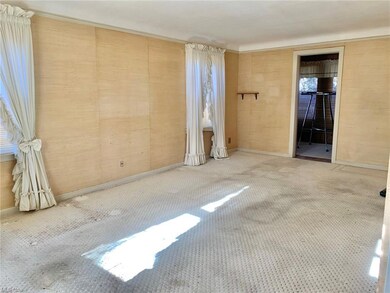 19525 Libby Rd, Maple Heights, OH 44137 - photo 5