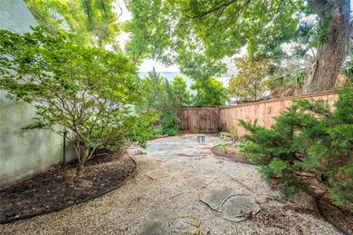 2203 Brun St, Houston, TX 77019 - photo 2