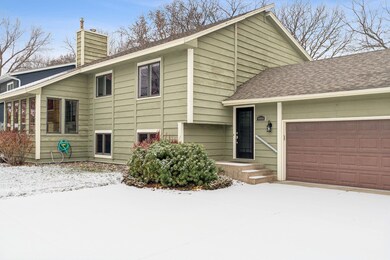 999 Amble Rd, Saint Paul, MN 55126 - photo 2