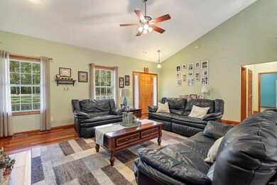 938 Calvey Church Rd, Robertsville, MO 63072 - photo 5