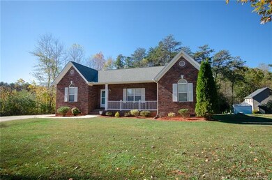 205 River Hill Rd, Statesville, NC 28625 - photo 3