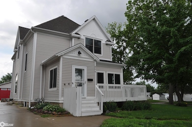 804 N Clark St, Carroll, IA 51401 - photo 3