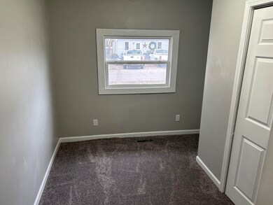 2204 W 30th St, Anderson, IN 46016 - photo 6