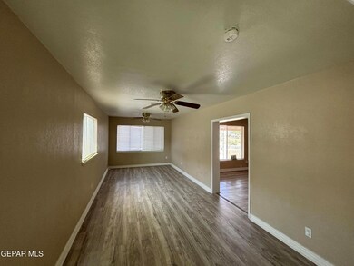 2626 Jackson Ave, El Paso, TX 79930 - photo 4