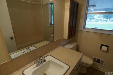 2324 5th Ave SW, Hickory, NC 28602 - photo 7