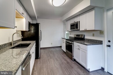 812 Silver Ave, Essex, MD 21221 - photo 2