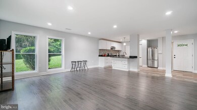 11370 Laurelwalk Dr, Laurel, MD 20708 - photo 5