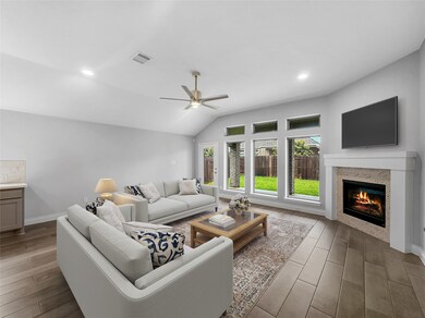 19034 Courser Field Ct, Tomball, TX 77377 - photo 4