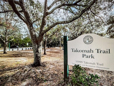 10201 Takomah Trail, Tampa, FL 33617 - photo 2