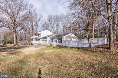 8221 Seven Pines Ln, Waldorf, MD 20603 - photo 5