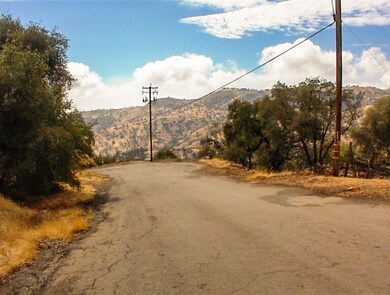 28 Totem Ln, Yokuts Valley, CA 93675 - photo 4