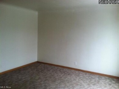 18208 Edinboro Ave, Maple Heights, OH 44137 - photo 6