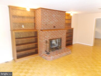 414 Jefferson St, Woodstock, VA 22664 - photo 7