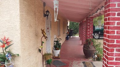 Duplex Patio