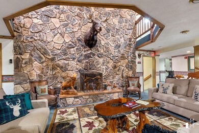 117 E Steam Engine unit 2b, Brian Head, UT 84719 - photo 4