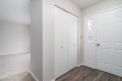 818 N 39th St, Grand Forks, ND 58203 - photo 2