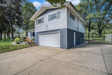 110 Harriet Ln, Battle Creek, MI 49017 - photo 3