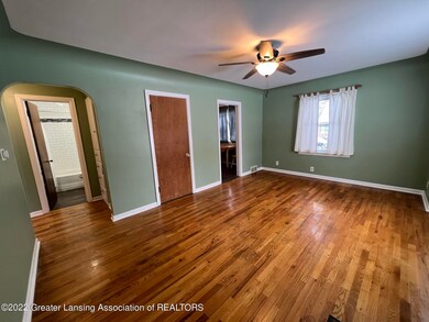 1023 N Verlinden Ave, Lansing, MI 48915 - photo 4
