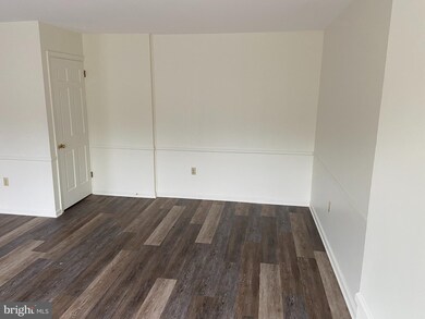 415 W Caracas Ave, Hershey, PA 17033 - photo 7